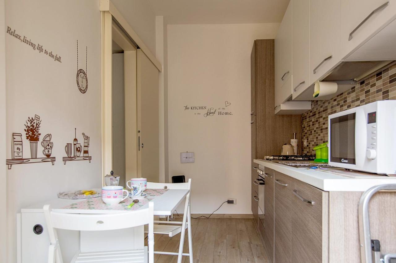 Lorenteggio Studio Apt Milan Exterior photo